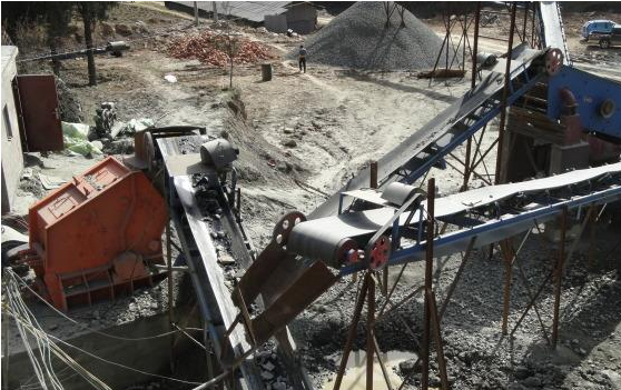 鐵礦石破碎機的相關(guān)保養(yǎng)及配置工藝